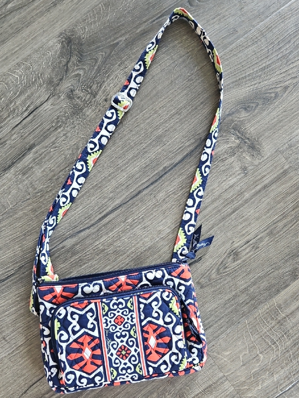 ✨ Vera Bradley Sun Valley Crossbody Organizer Bag ✨